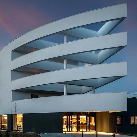 Ac Hotel By Marriott Saint-Julien-En-Genevois Bagian luar foto