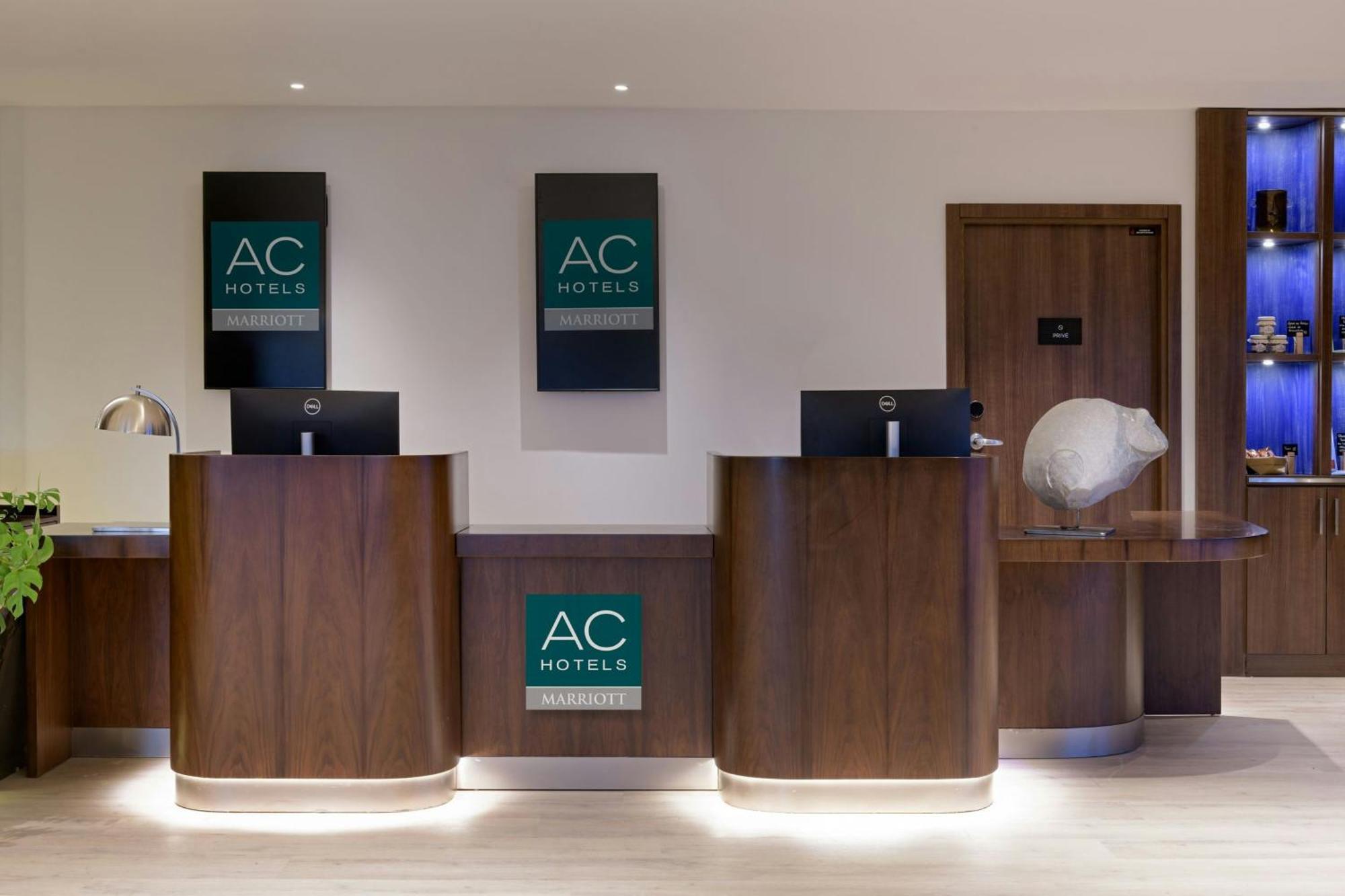 Ac Hotel By Marriott Saint-Julien-En-Genevois Bagian luar foto